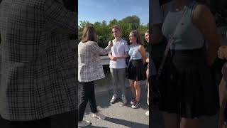 Узнали у прохожих сколько, по их мнению, стоят квартиры в Санкт-Петербурге