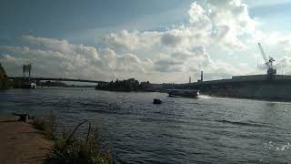 Застройка, вид вокруг, СПб Петровский проспект, "бизнес или премиум?" возле яхтклуба и р Малая Нева.